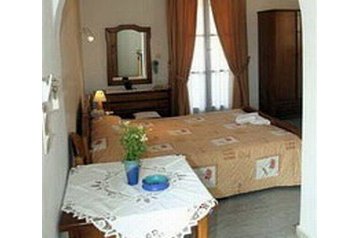 Хотел Mikri Vigla 5